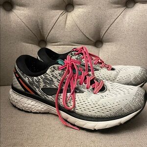 Brooks Ghost 11